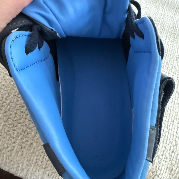 Lacoste Dark Gray and Blue High-Tops - Picture 6 of 8